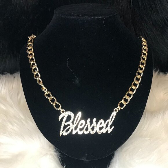 J. ELISE BOUTIQUE GOLD CRYSTAL PENDANT CHAIN LINK NECKLACE AND EARRING SET - Picture 3 of 11